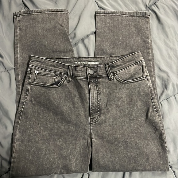 Brand New Reitman’s Women’s Straight Leg Jeans - Picture 2 of 3